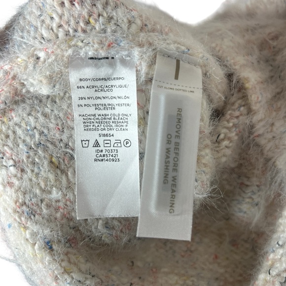 NWT Lou & Grey Cream Pink and Blue Eyelash Soft Sweater Women’s Size Medium - Picture 4 of 6